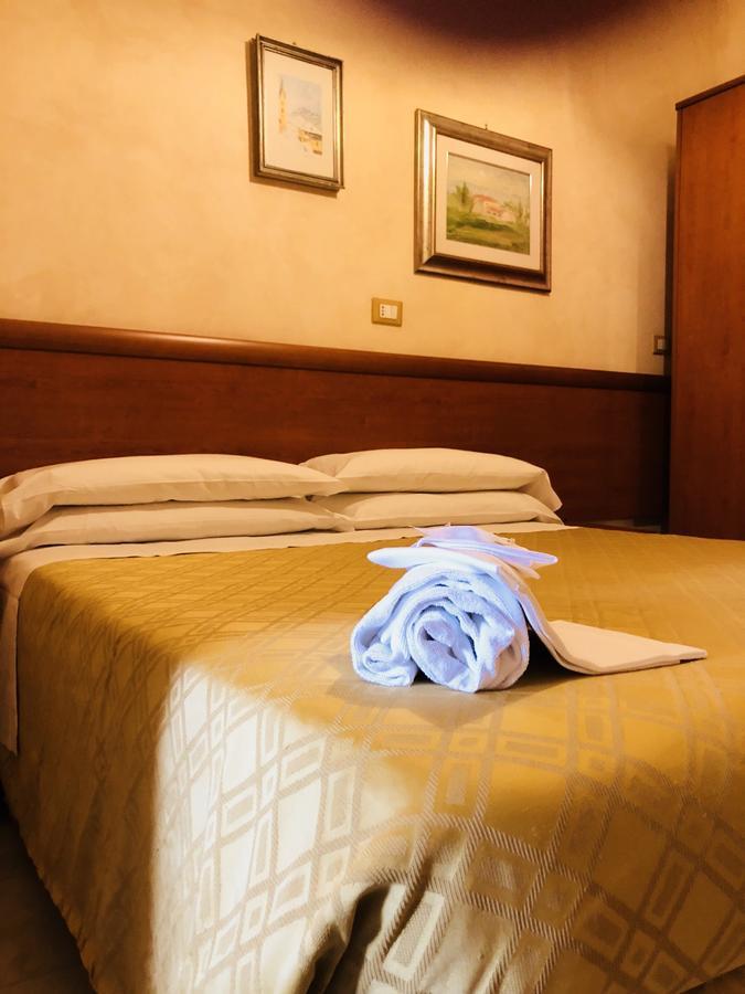 Hotel Casarola - Trigoria Castel di Decima 외부 사진